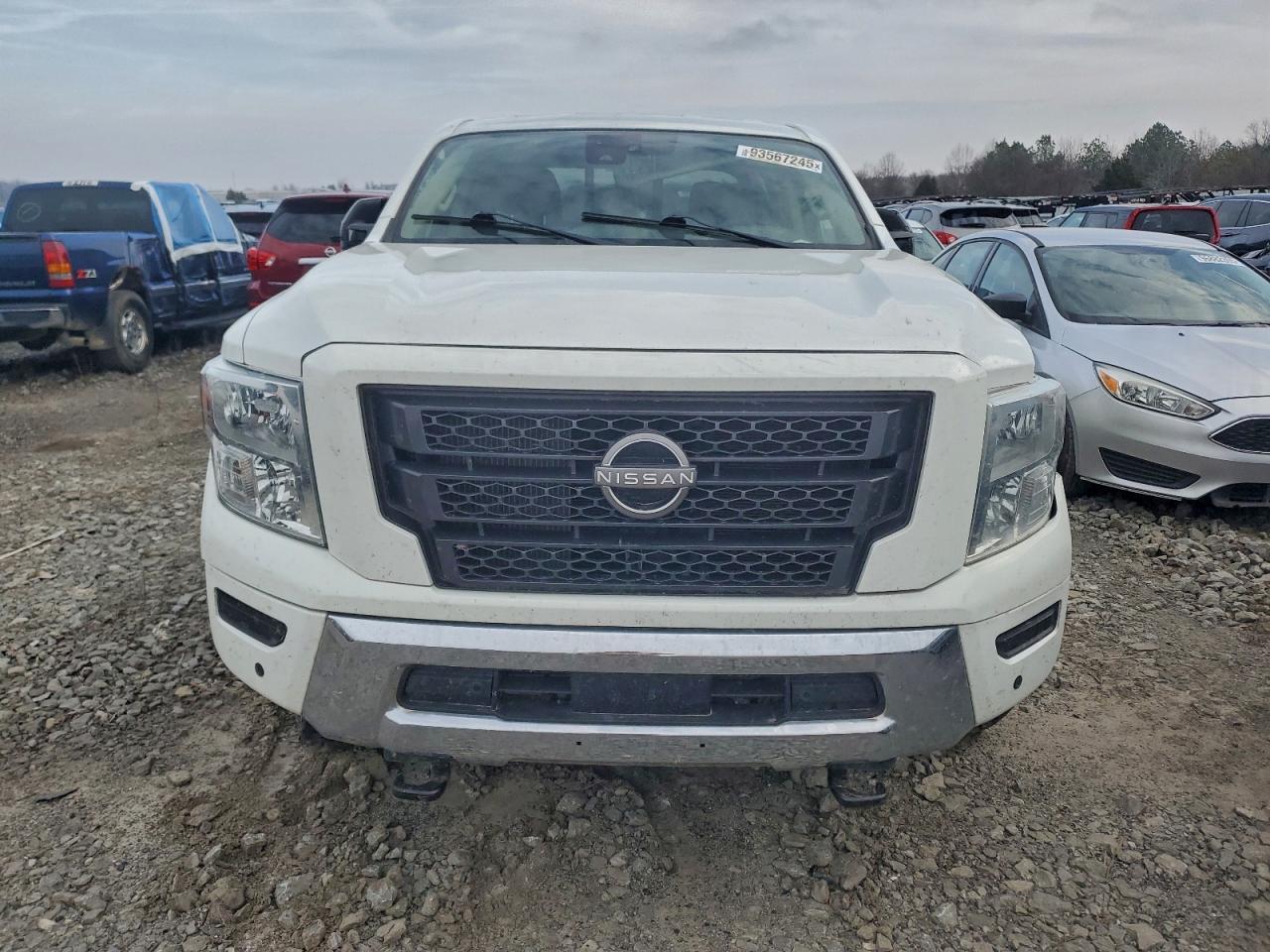 2023 Nissan Titan xd sv