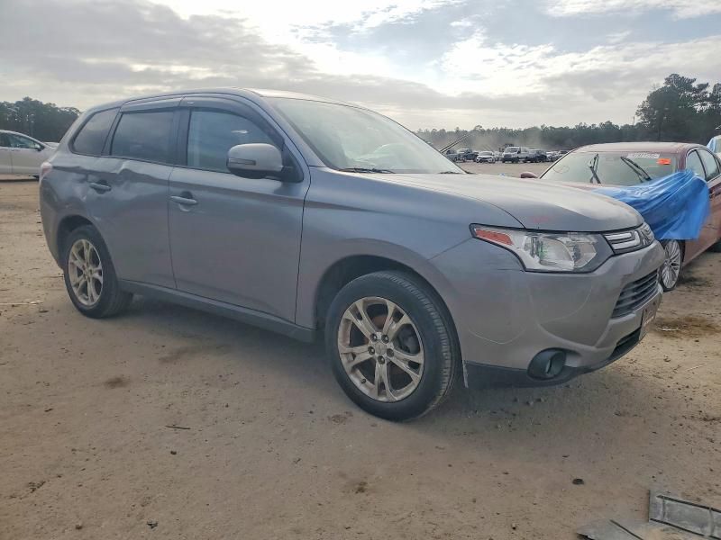 2014 Mitsubishi Outlander se