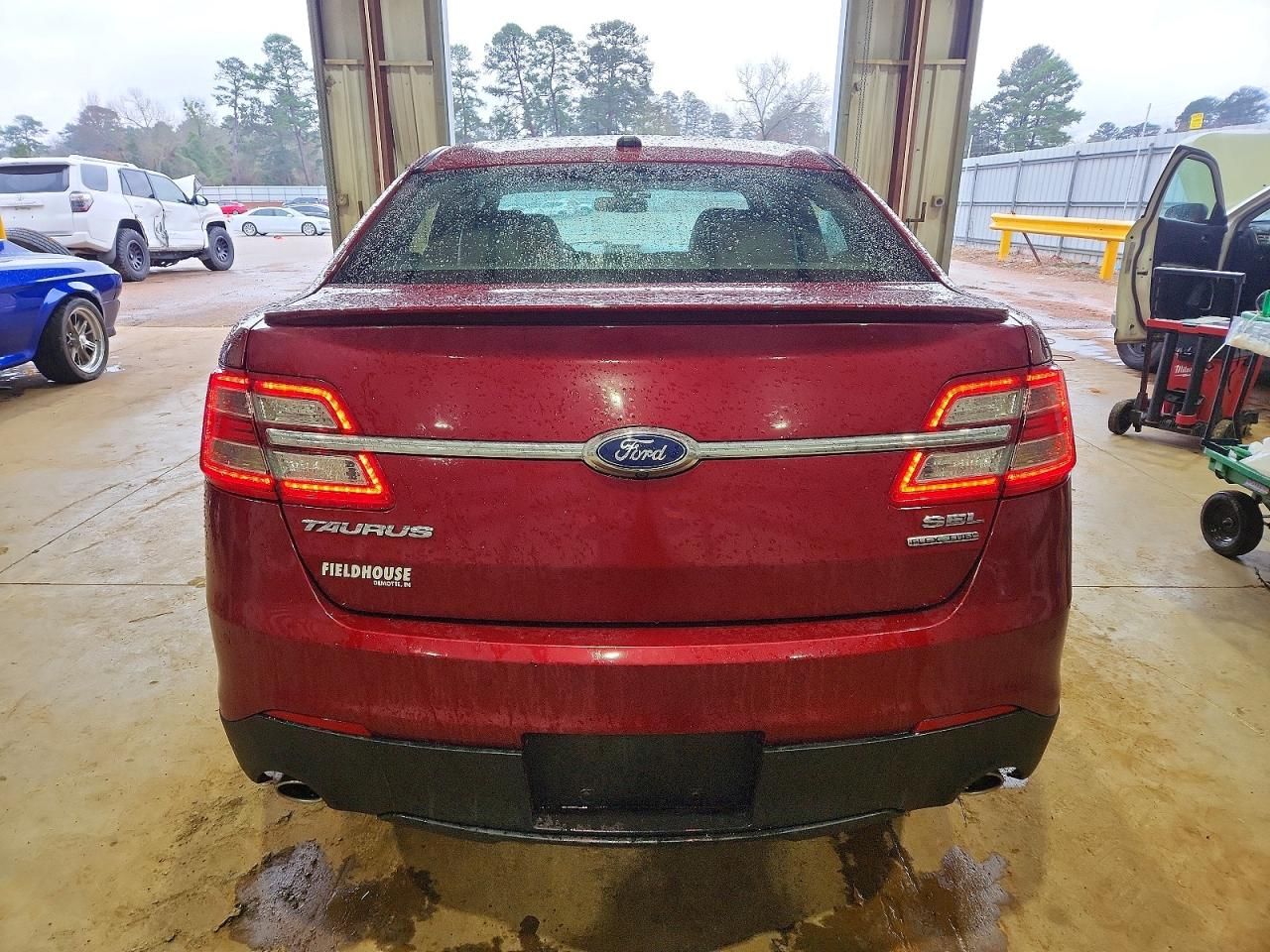 2018 Ford Taurus sel