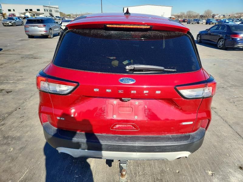 2020 Ford Escape se