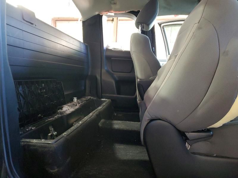 2021 Toyota Tacoma Access cab