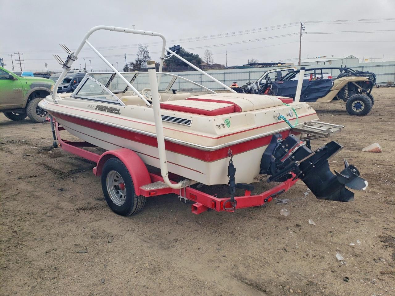 1995 Reinell Boat