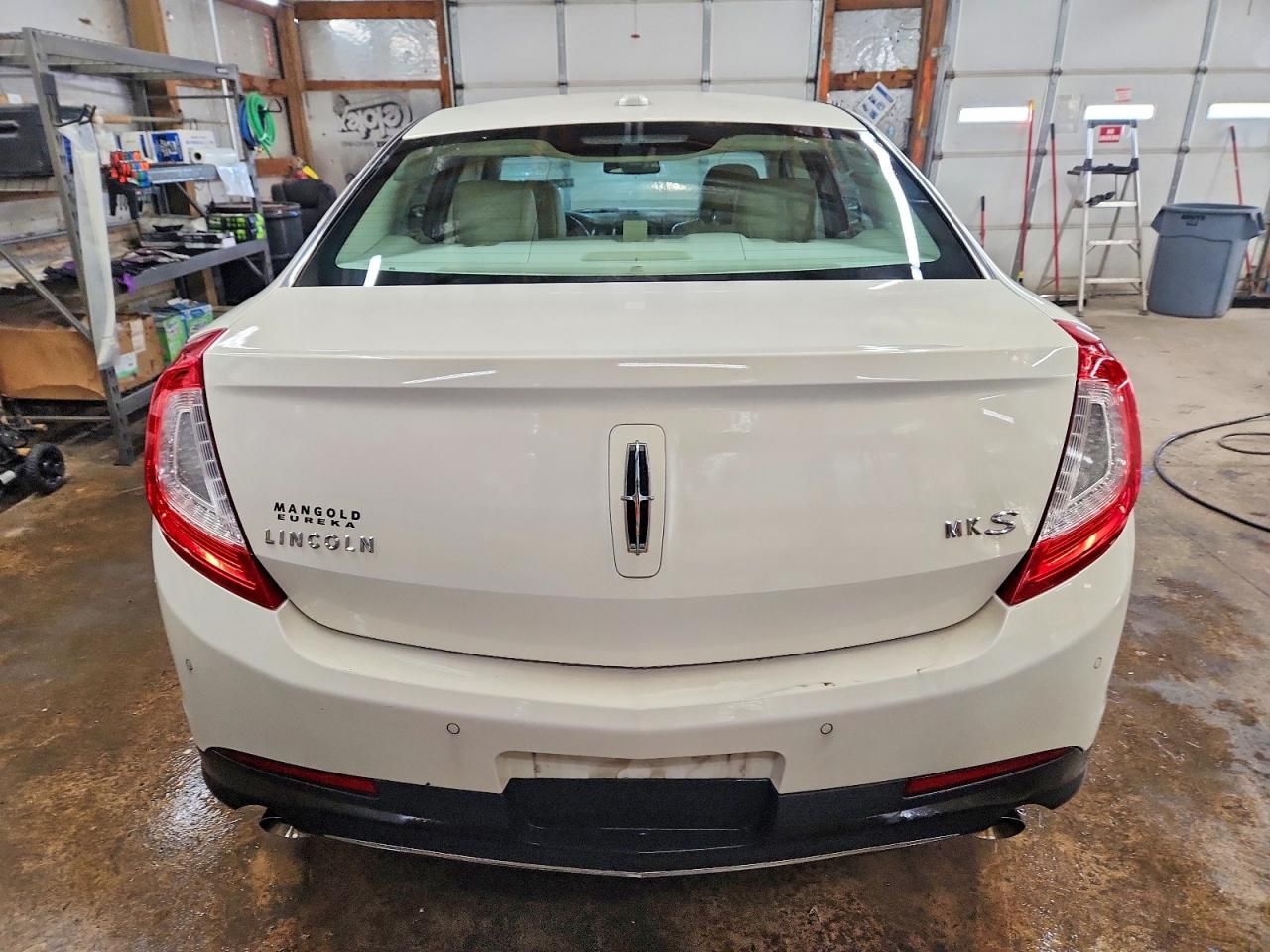 2013 Lincoln Townhouse MKS