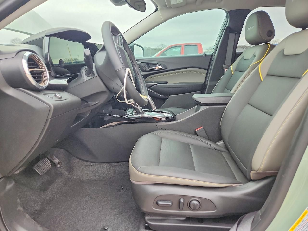 2025 Chevrolet Trax Active