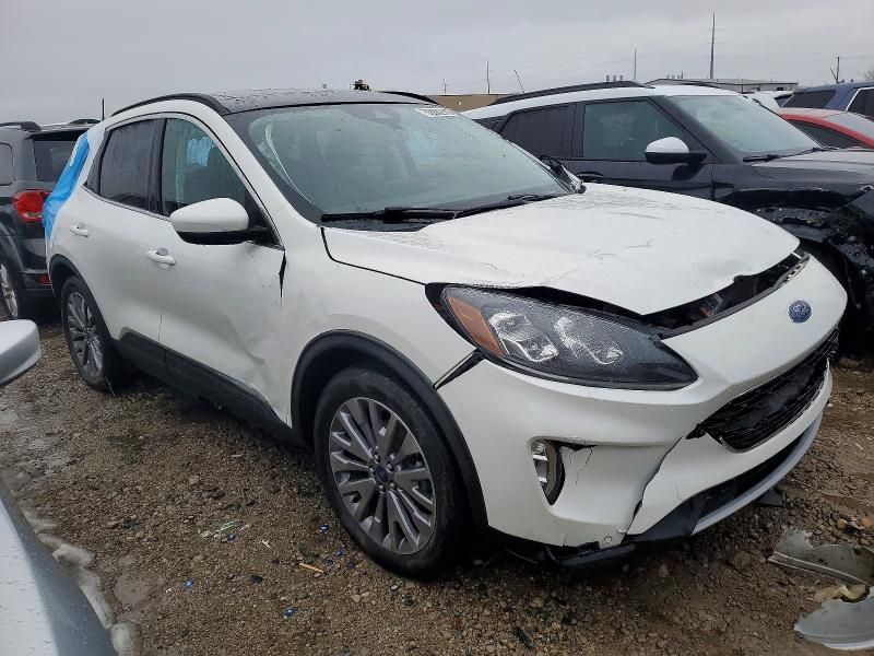 2022 Ford Escape Titanium