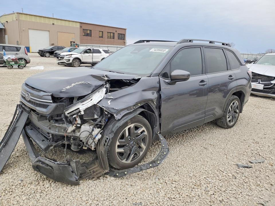 2025 Subaru Forester Premium