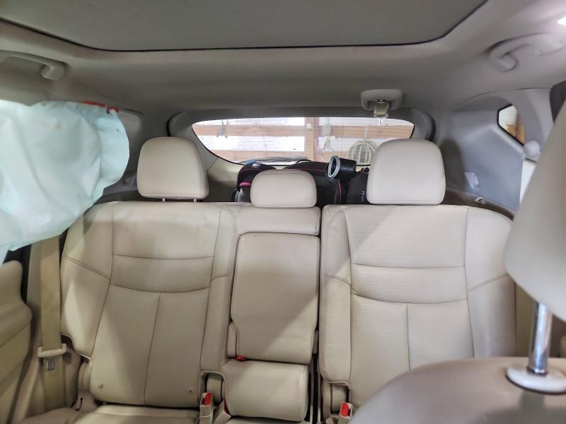 2015 Nissan Murano s
