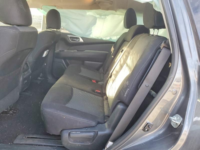 2019 Nissan Pathfinder s