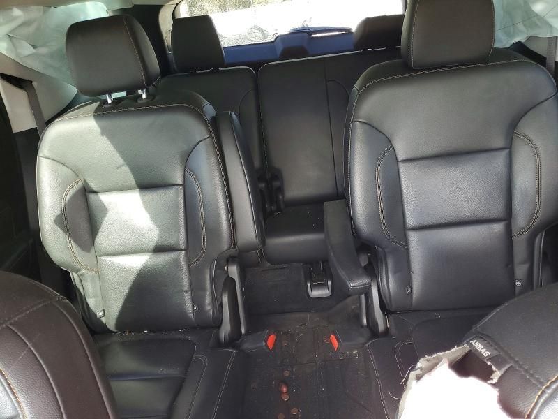 2020 Chevrolet Traverse lt