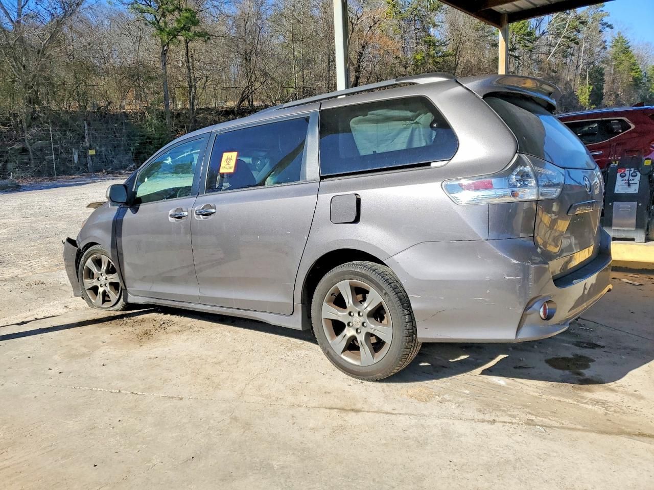 2016 Toyota Sienna se