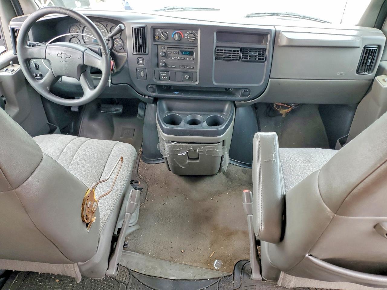 2004 Chevrolet Express G3500