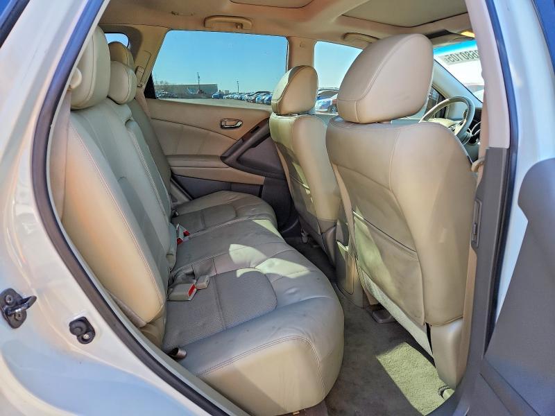 2014 Nissan Murano s