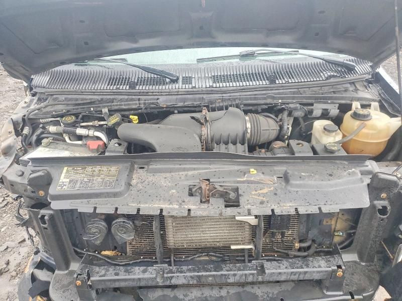 2010 Ford Econoline E250 van