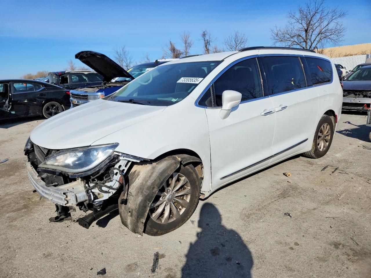 2017 Chrysler Pacifica Touring l