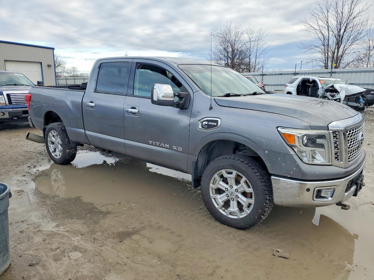 2016 Nissan Titan XD SL