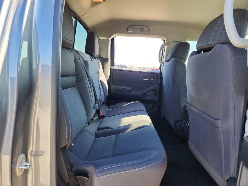 2024 Nissan Frontier s