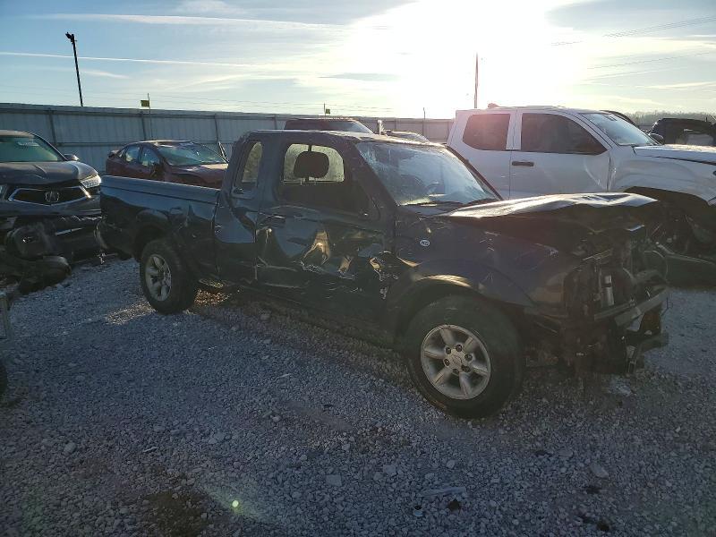 2003 Nissan Frontier King cab xe