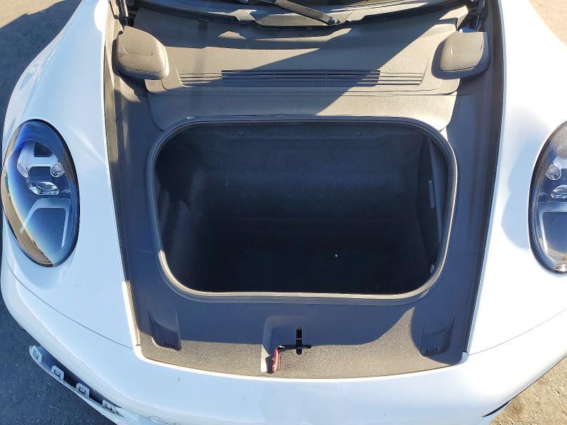 2023 Porsche 911 Carrera