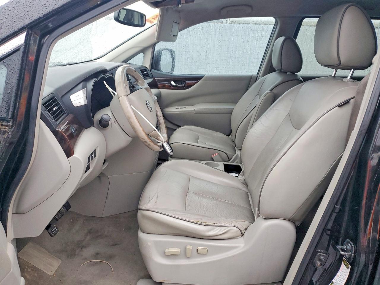2011 Nissan Quest s