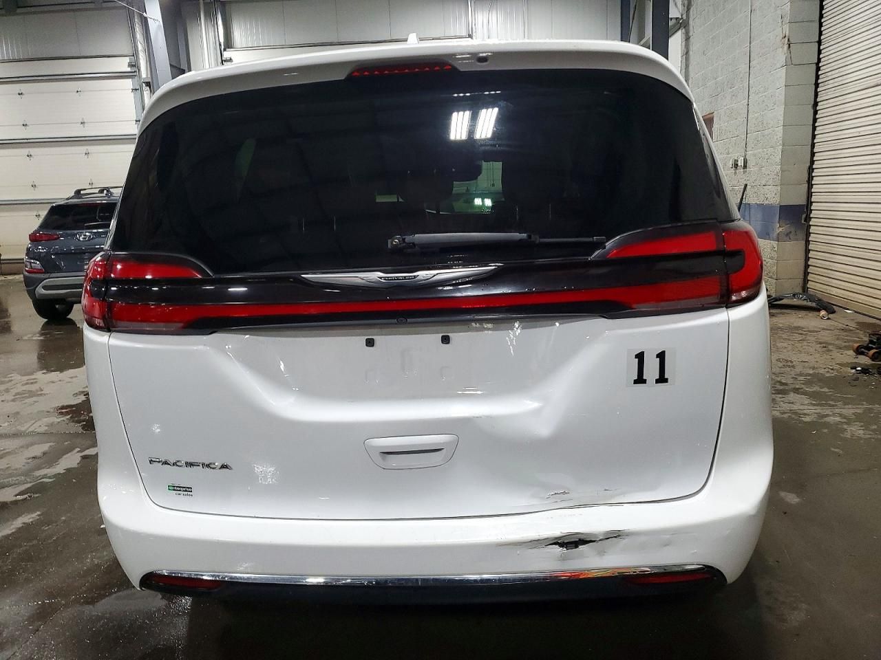 2022 Chrysler Pacifica Touring l