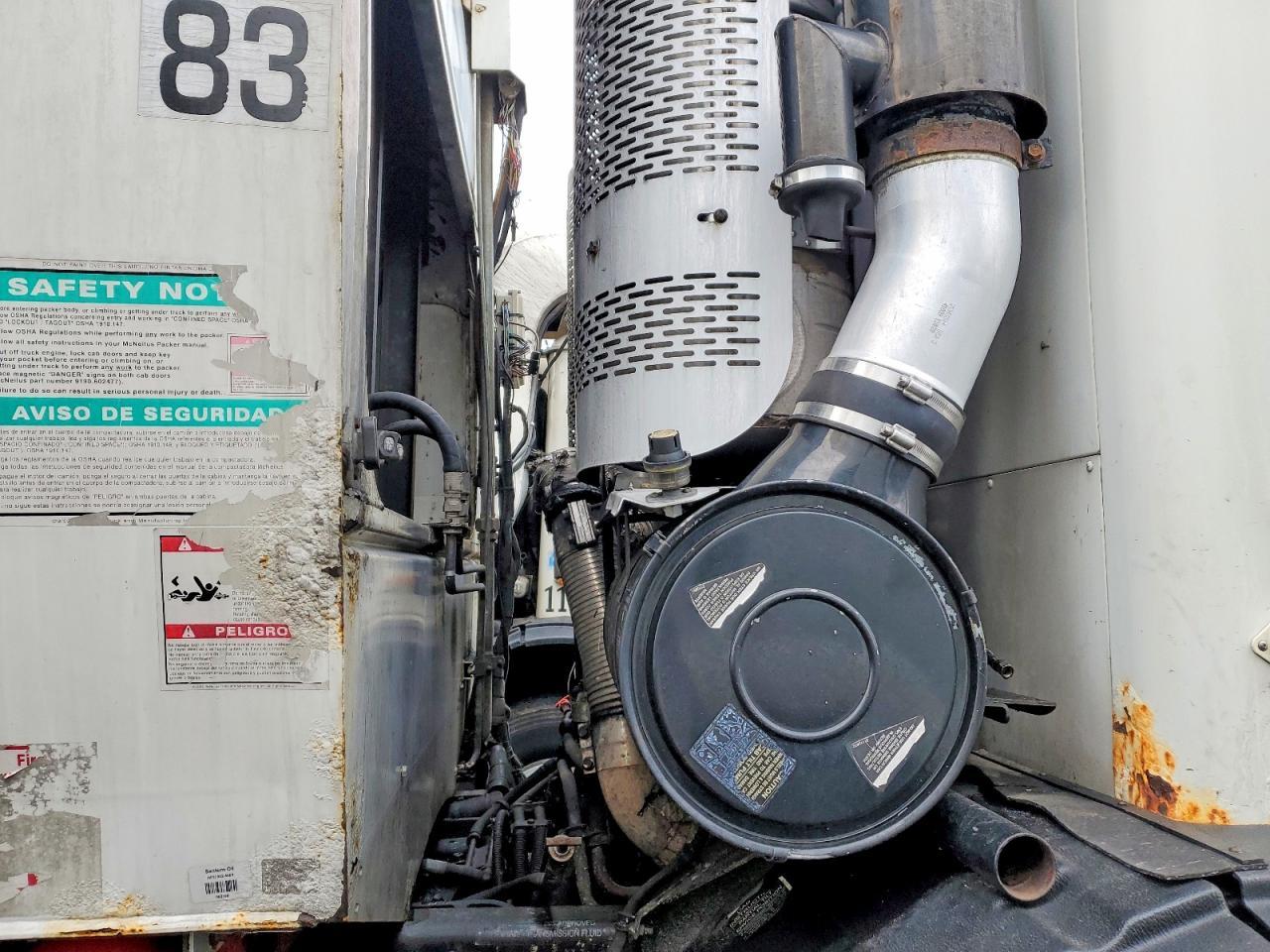 2013 Mack MRU613 Refuse Truck