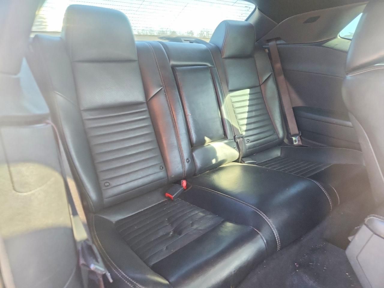 2012 Dodge Challenger sxt