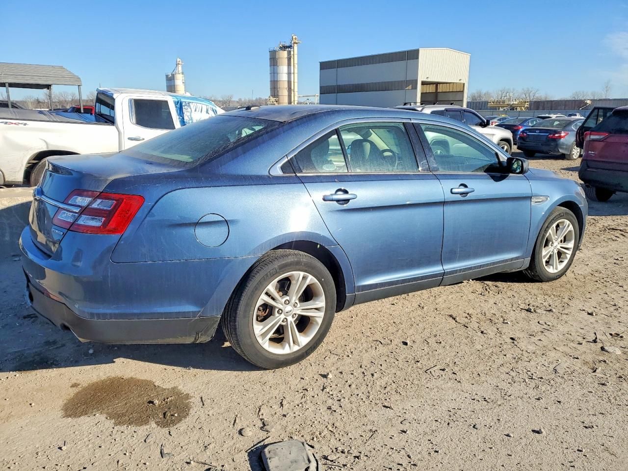 2018 Ford Taurus se