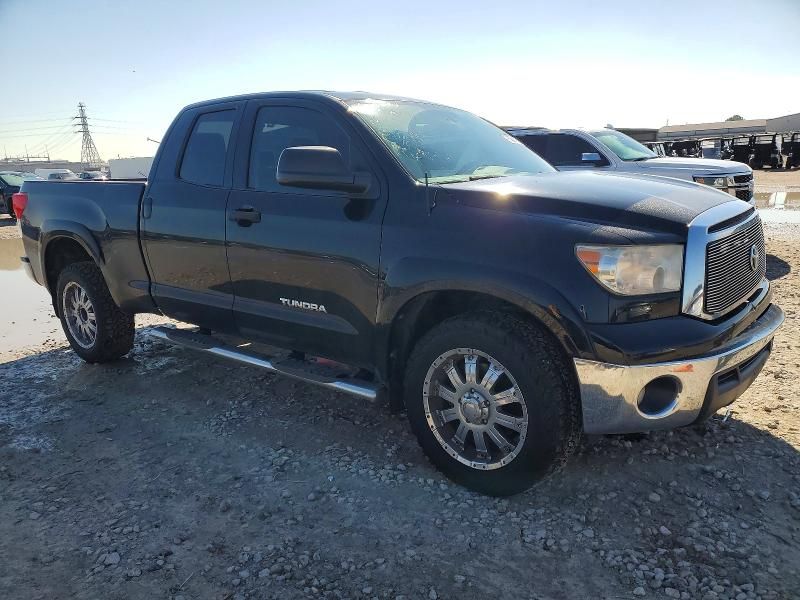 2011 Toyota Tundra Double cab SR5