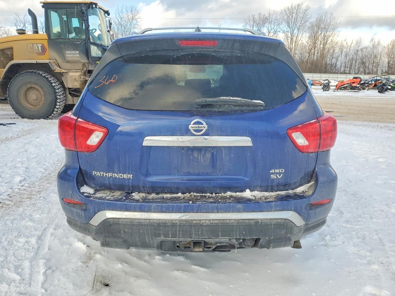 2018 Nissan Pathfinder s
