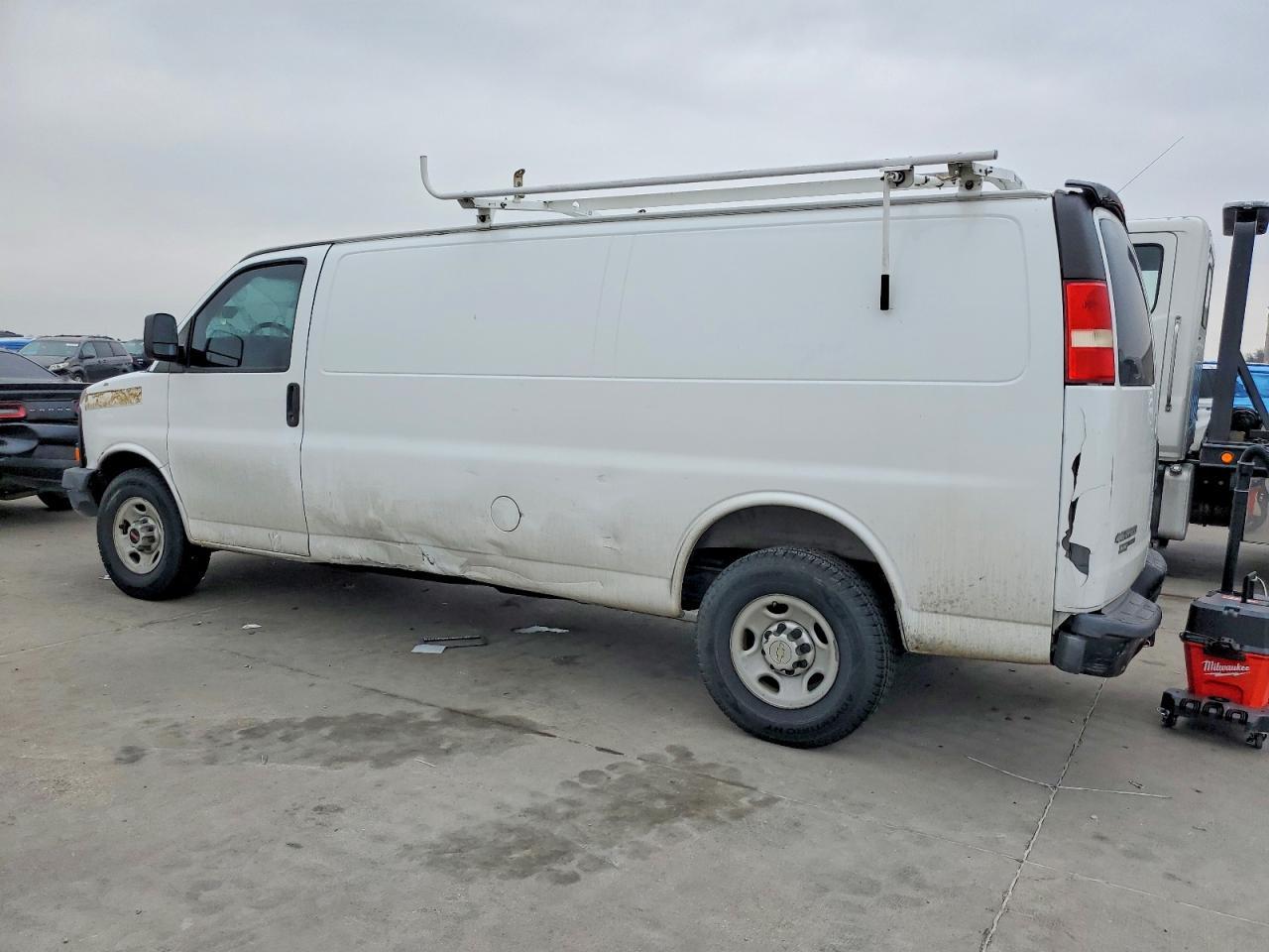 2013 Chevrolet 2013 Chev Express G2500