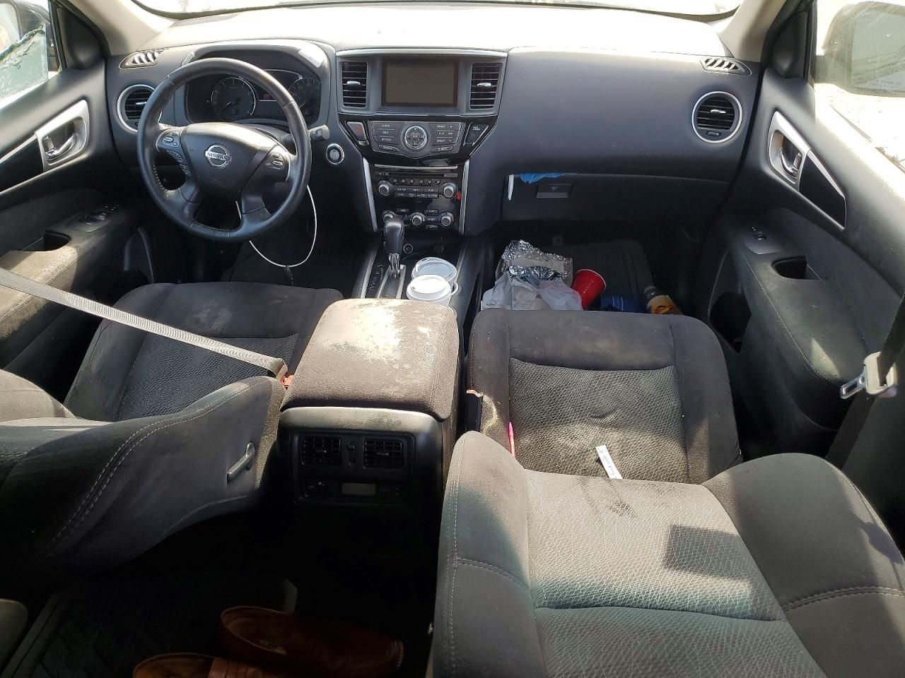 2016 Nissan Pathfinder s