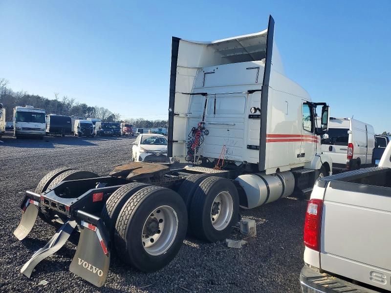 2016 Volvo VNL Semi Truck