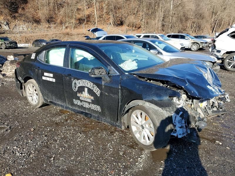 2021 Toyota Camry le