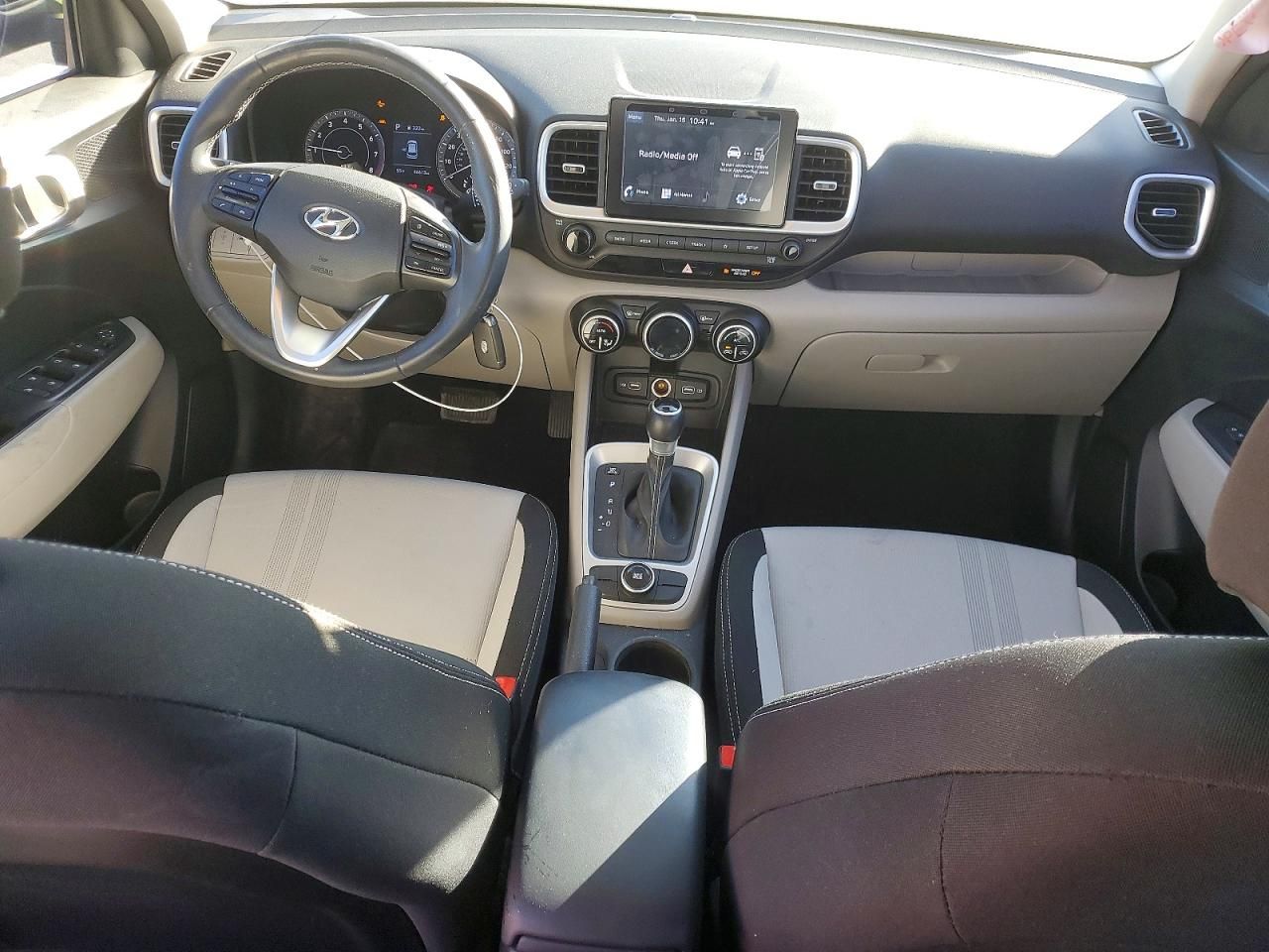 2022 Hyundai Venue sel