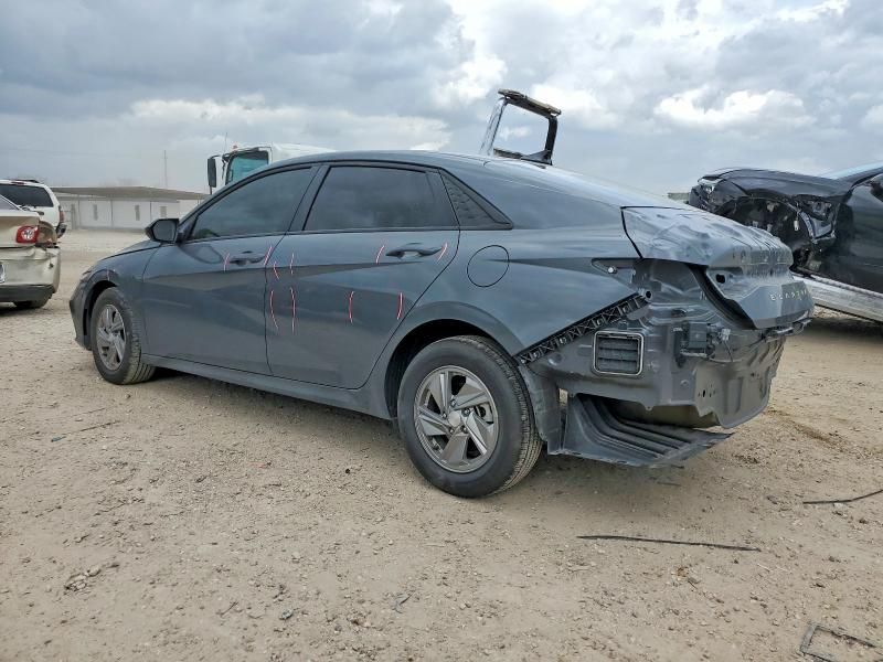 2025 Hyundai Elantra se