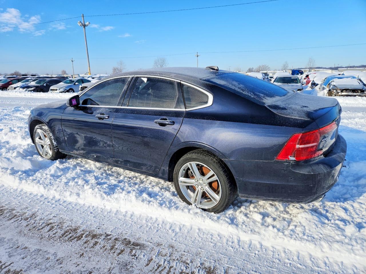 2017 Volvo S90 T5 Momentum