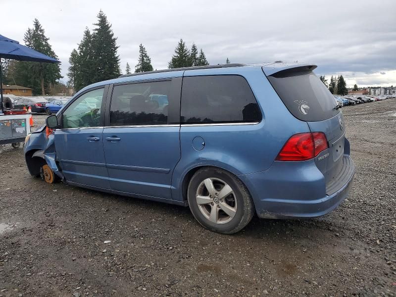 2011 Volkswagen Routan se