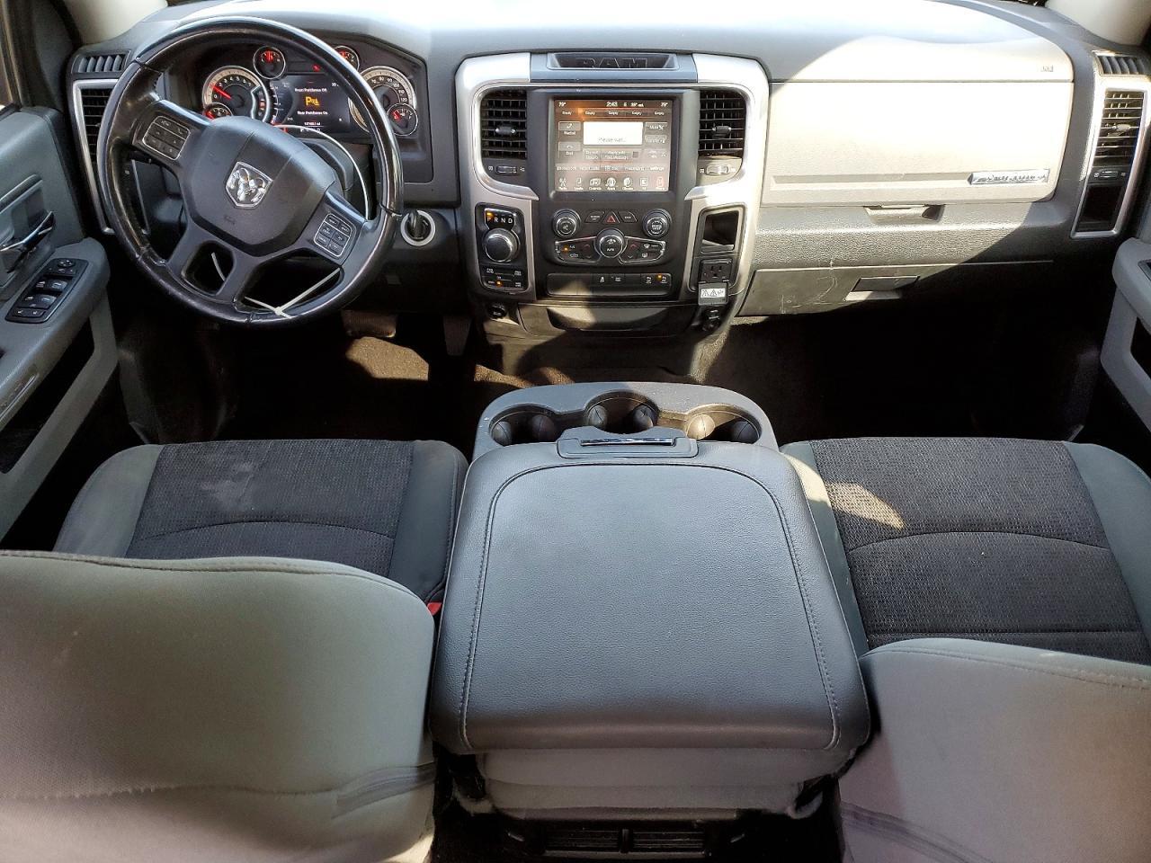 2017 Dodge Ram 1500 slt