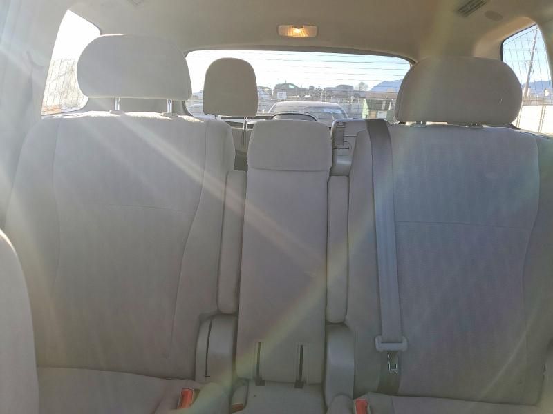 2013 Toyota Highlander Base