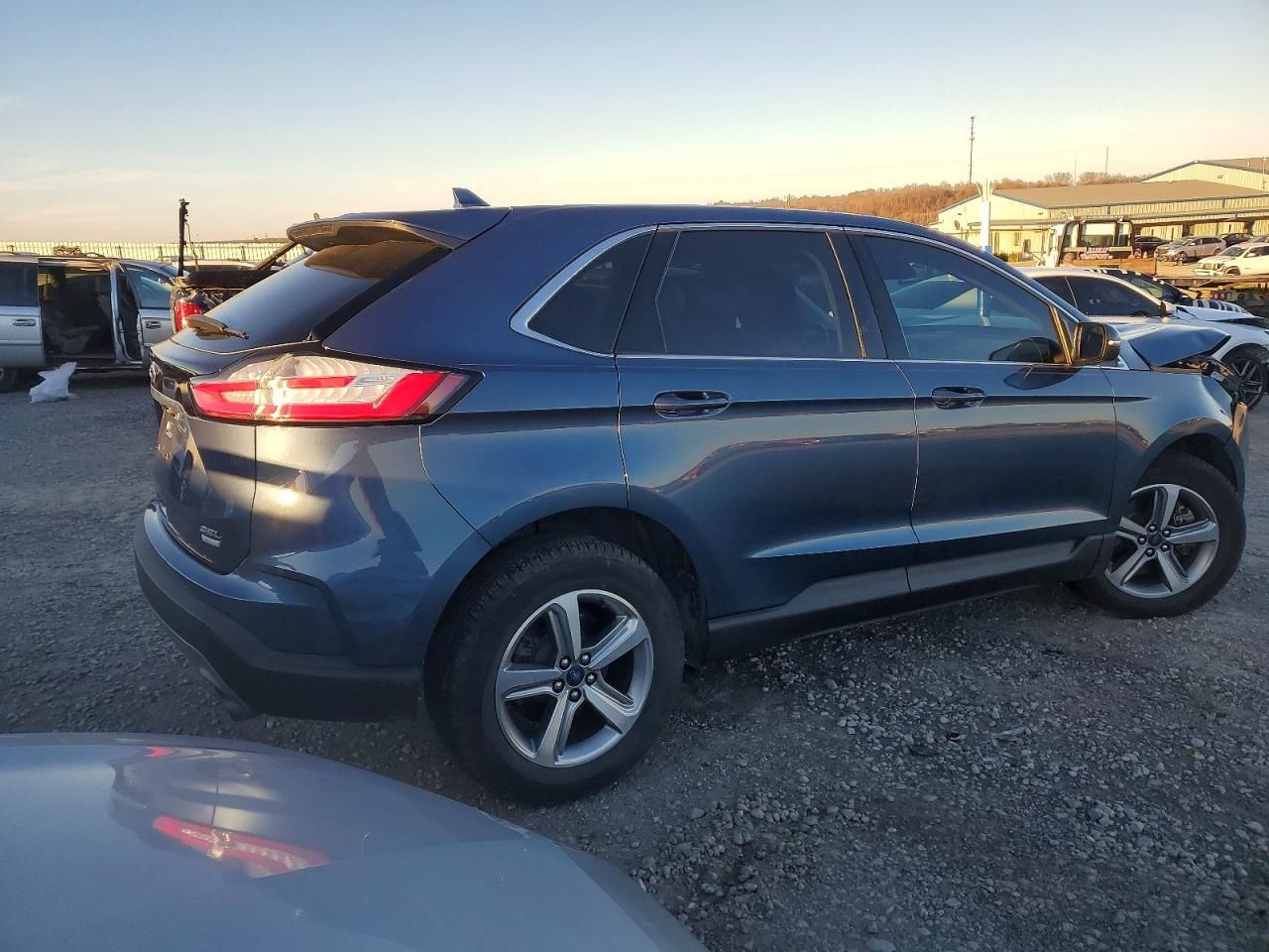2019 Ford Edge sel