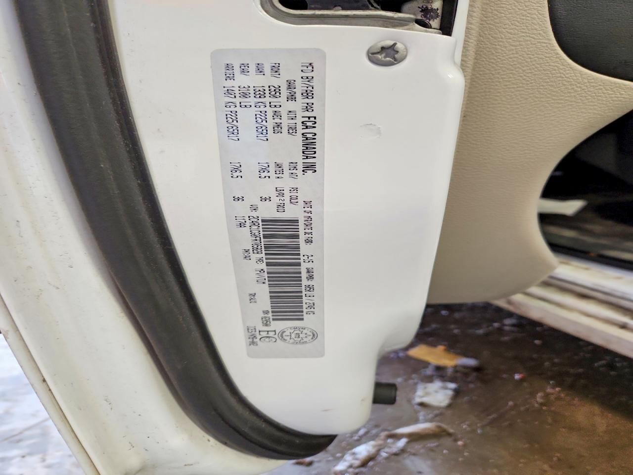 2015 Chrysler Town & Country Touring l