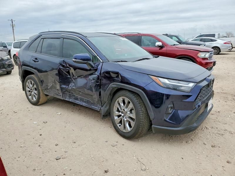 2022 Toyota Rav4 xle Premium