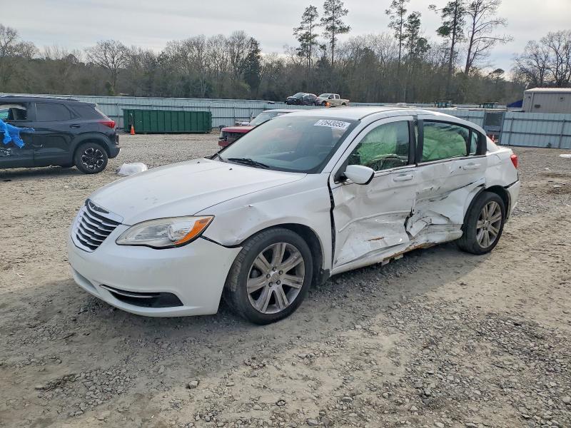 2013 Chrysler 200 Touring