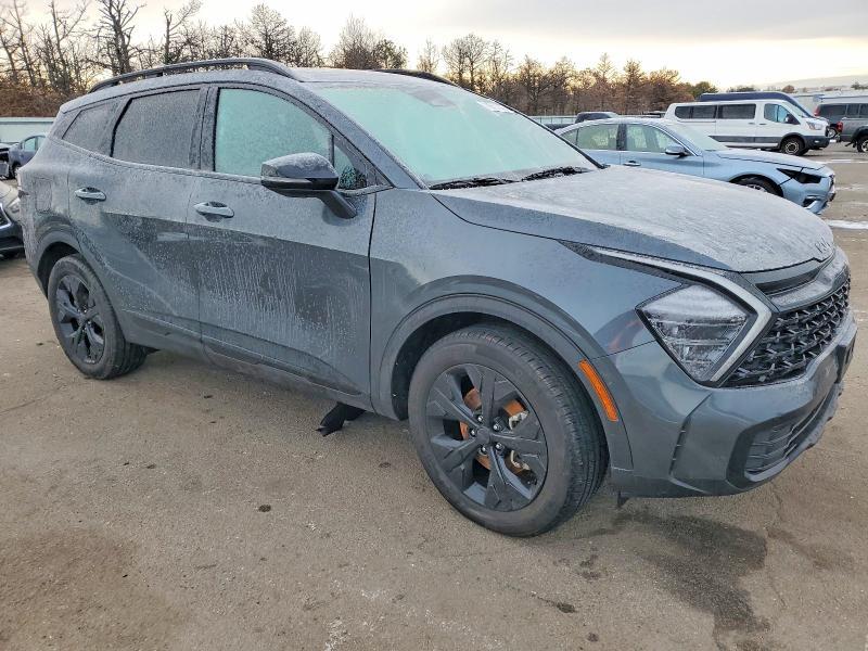 2025 KIA Sportage x Line