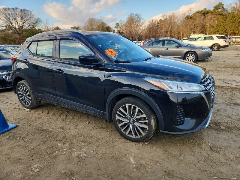 2021 Nissan Kicks sv