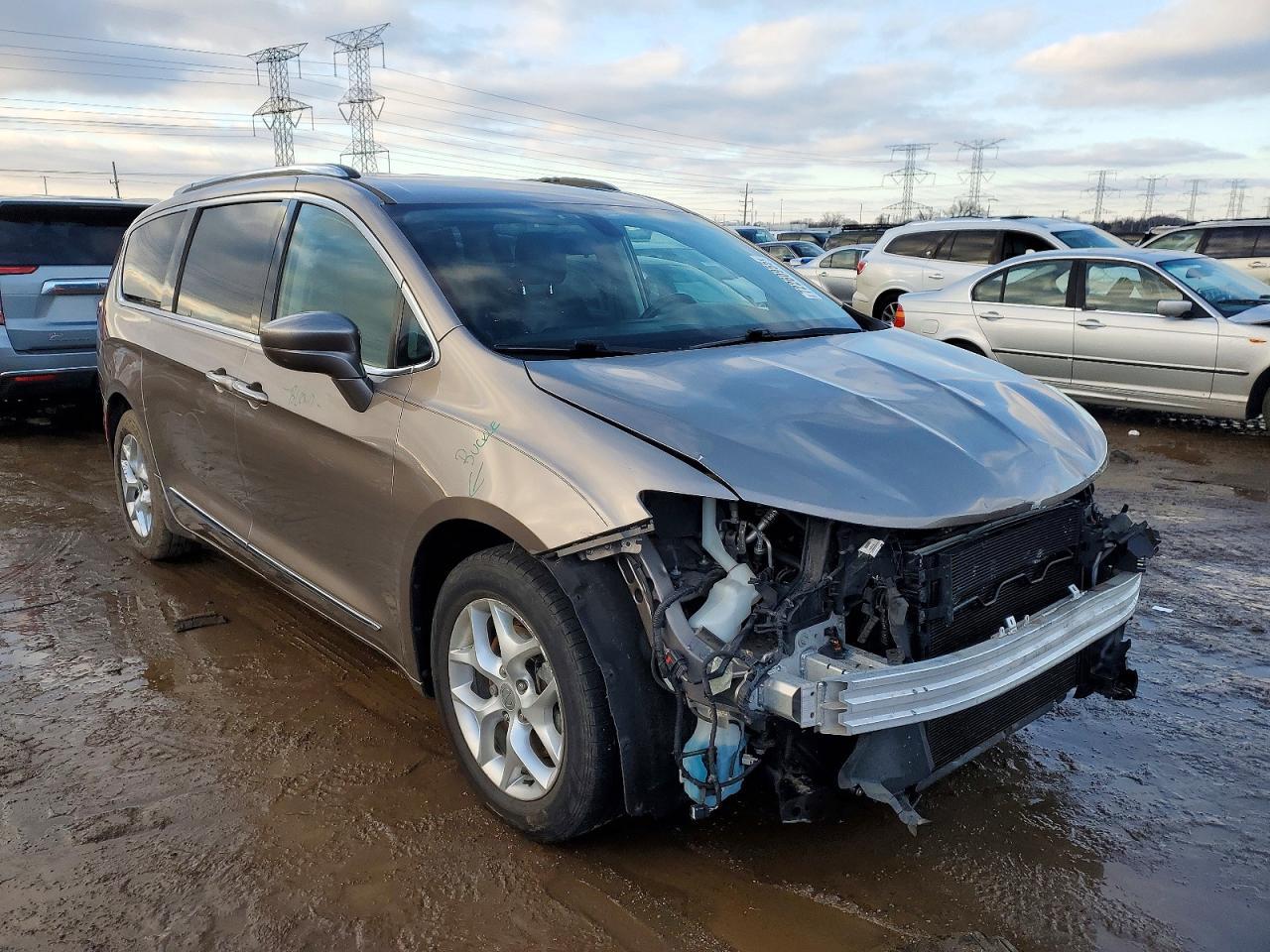 2018 Chrysler Pacifica Touring l