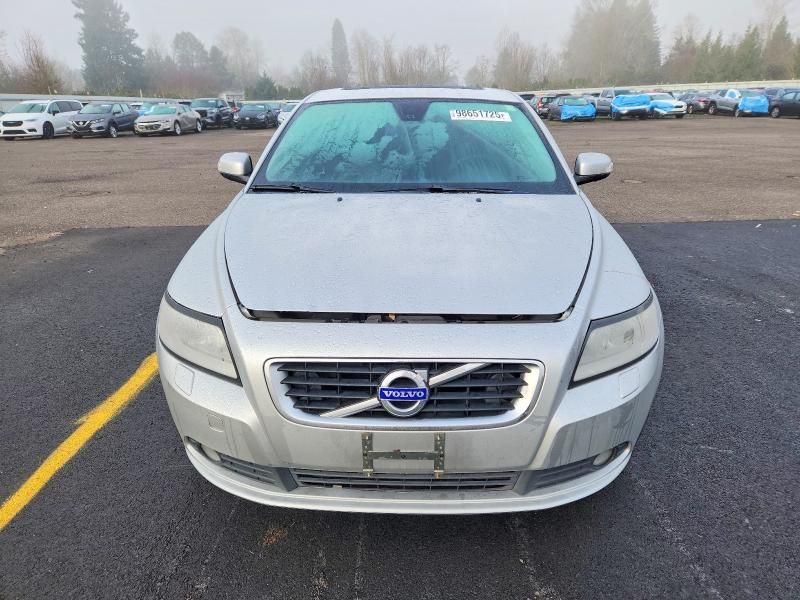 2011 Volvo S40 T5