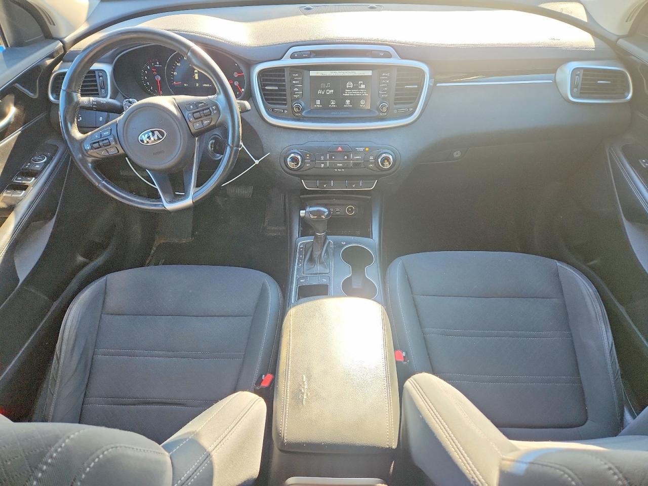 2017 KIA Sorento lx