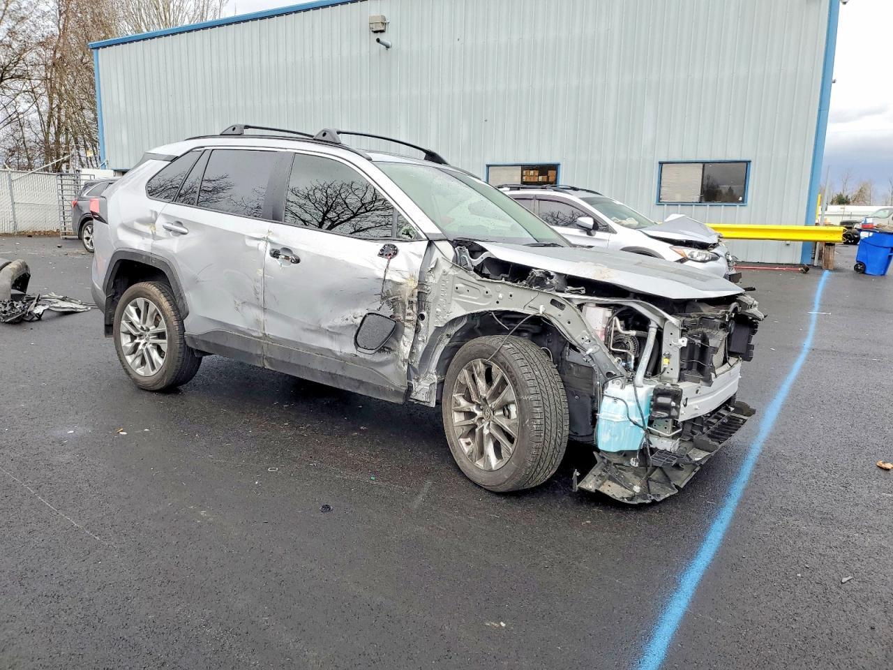 2024 Toyota Rav4 xle Premium
