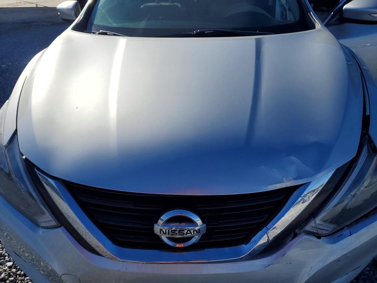 2016 Nissan Altima 2.5 sv